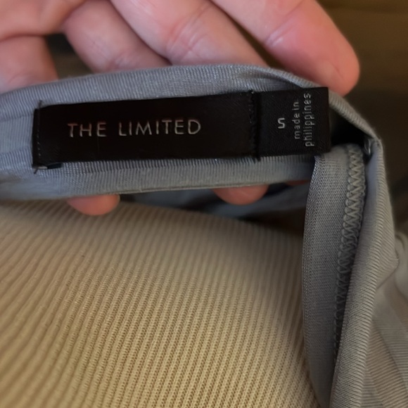 The Limited Sheer Short Sleeve Gray Top - Picture 3 of 4